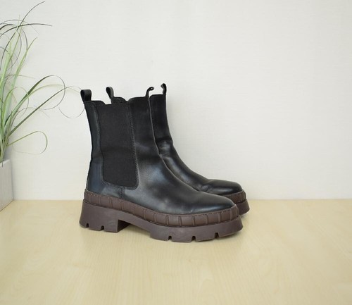 Coole edited chuncky - edited, boots