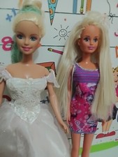 Barbie Puppe und Hasbro Puppe