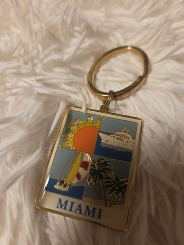 Vintage schlüsselanhänger - vintage,