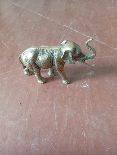 Elefant aus messing - 🐘,