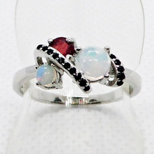 Feuer-Opal Rubin Spinell Ring