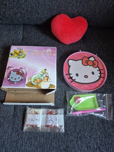 Diamond painting hello kitty - diamond,