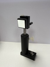 Präzisions-Laserspiegelhalter aus großer Laserbank