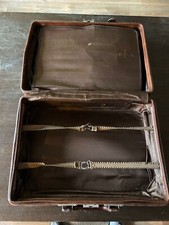 Schöner brauner Retro Lederkoffer / Koffer 46x33x16 cm