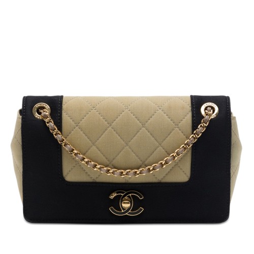 Chanel small quilted bicolor - chanel,