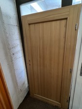 Nebeneingangstür aus Holz