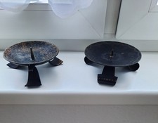 2 alte Kerzenhalter Metall mit mittigem Dorn für Kugelkerze etc 