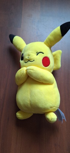 Pikachu plüsch - pikachu,