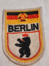 Aufnäher Stoff-Rucksack Andenken-Berlin gestickt  DDR-weisser Rand