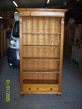 ALTES WEICHHOLZ BÜCHERREGAL / SCHÖNES MÖBELSTÜCK!