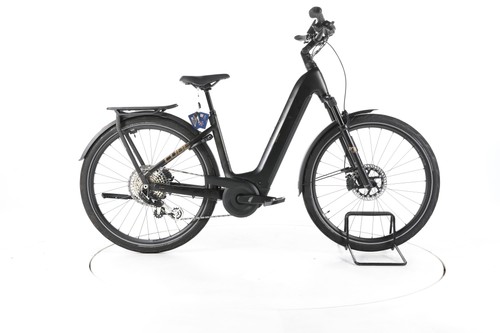 Cube kathmandu hybrid - kathmandu, slt