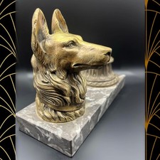 Seltene Art Deco Schreibtischgarnitur mit Hundekopf auf Marmorsockel signiert