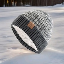 Warme und bequeme Wintermütze