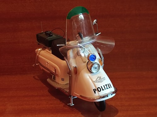 Schuco heinkel tourist roller - tourist,