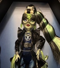 Monster High Haunt Couture Frankie Stein (HKY81)