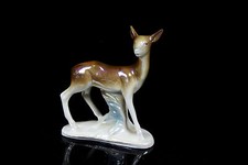 Zierliches Porzellan Reh
