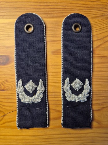 Schulterklappen