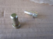 Opel Calibra Vectra A B Astra F G Zafira Nietmutter Kennzeichenhalter hinten 2x