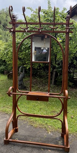 Antike stil garderobe - antike, im