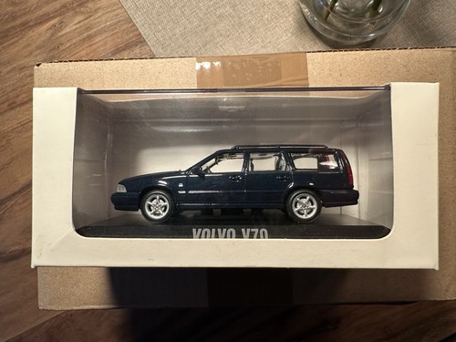 Minichamps volvo v70 - minichamps,