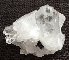 Bergkristallstufe aus Minas Gerais / Brasilien, ca.5x4 cm. 4/2