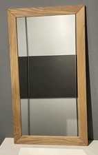 Spiegel mit Massivholz