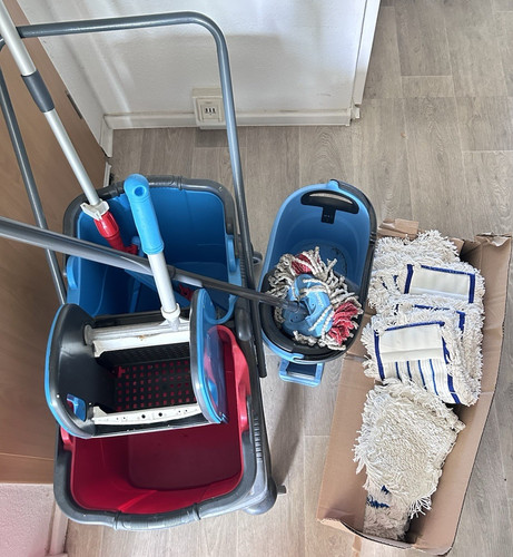Reinigungswagen für