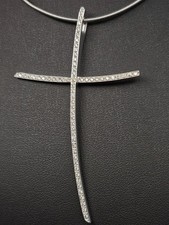 750 Gold Anhänger mit Diamanten 0,50 Karat Brillantanhänger modernes Kreuz 18Kt