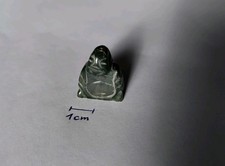 Kleine Buddha(?) Figur aus Stein, geschnitzt, Dachbodenfund, Jade? 