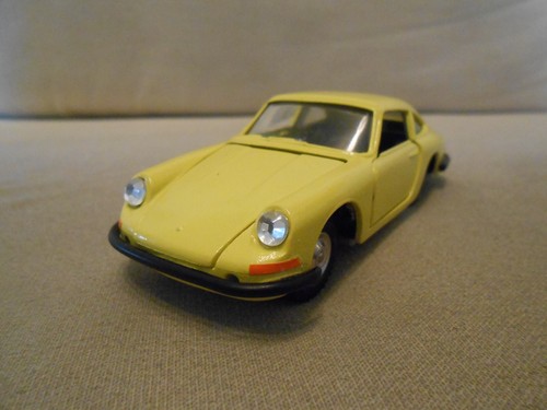 Porsche 911 gama no 973 - porsche,
