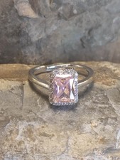 Damen Ring Gr 54 in Silber Rosa Stein mit vielen Zirkonias geziert funkelt stark