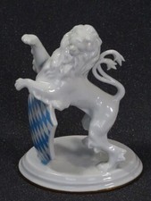 Porzellanfigur "Löwe mit