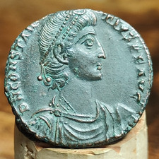 Constantius II Maiorina mit