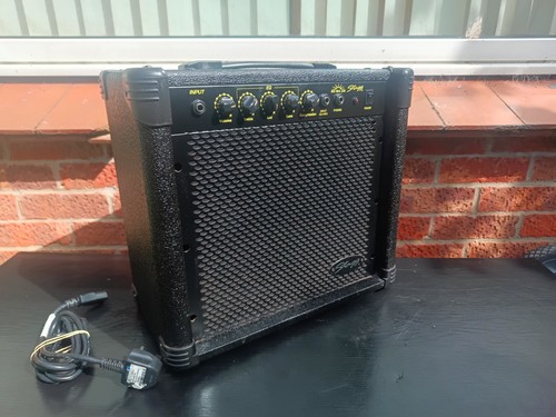 Stagg 20w bassgitarre - 20,