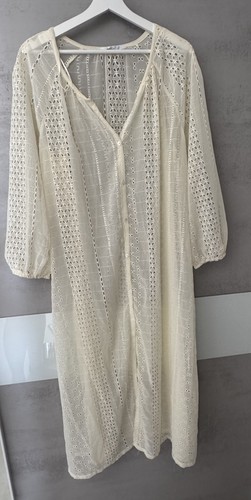 Strandkleid mit lochstickerei - strandkleid,