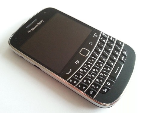 Blackberry bold 9900 8gb - blackberry,