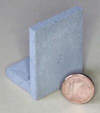 5 Winkelstützen Beton grau