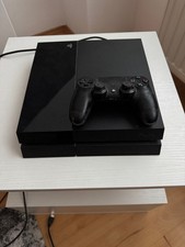 Sony PlayStation 4 Slim 500GB Spielekonsole - Jet Black