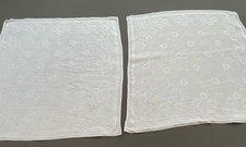 2 Stück alte Damast Stoff Servietten ca. 36,5 cm x 40 cm Weiß Blumenmuster