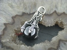 Kettenanhänger KRALLE mit Glaskugel Pendants Drachenkralle Dragon