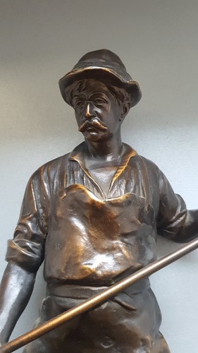 Bronzefigur der schmied mit - bronzefigur,