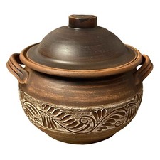 Keramiktopf aus rotem Lehm