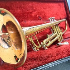 Yamaha YTR-3325 Trompete Gold
