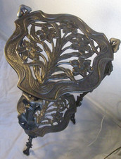 Jugendstil Blumentisch