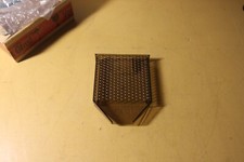 Tropfschale mit Gitter, für