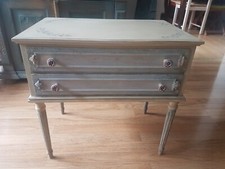 2 Nachttische Antikoptik