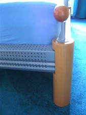 Doppelbett 180x200cm stylisch aus Holz und Metall