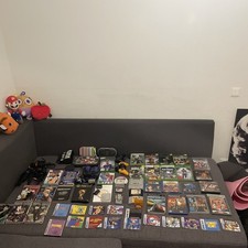 Konvolut Videospiele PS1/PS2/PS3 Nintendo Konsolen Zubehör Mangas