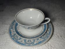 CP Porzellantasse, Untertasse & Kuchenteller, mit Vergoldung, hellblauem Motiven