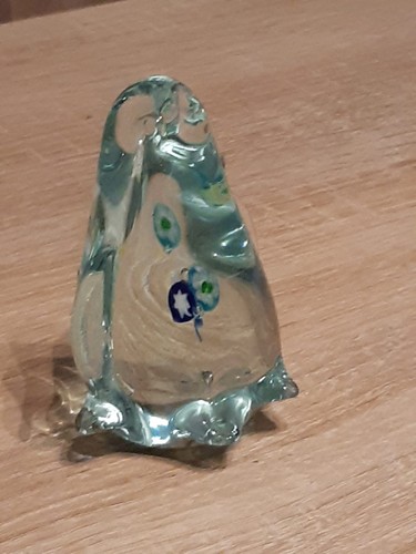 Schöner pinguin aus glas - schöner, im